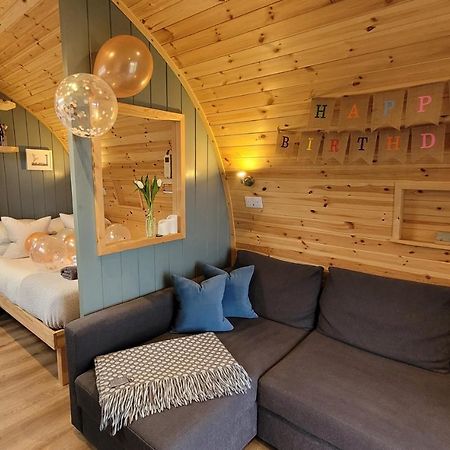 Odli Glamping - Luxury Glamping Pod Villa Welshpool Kültér fotó